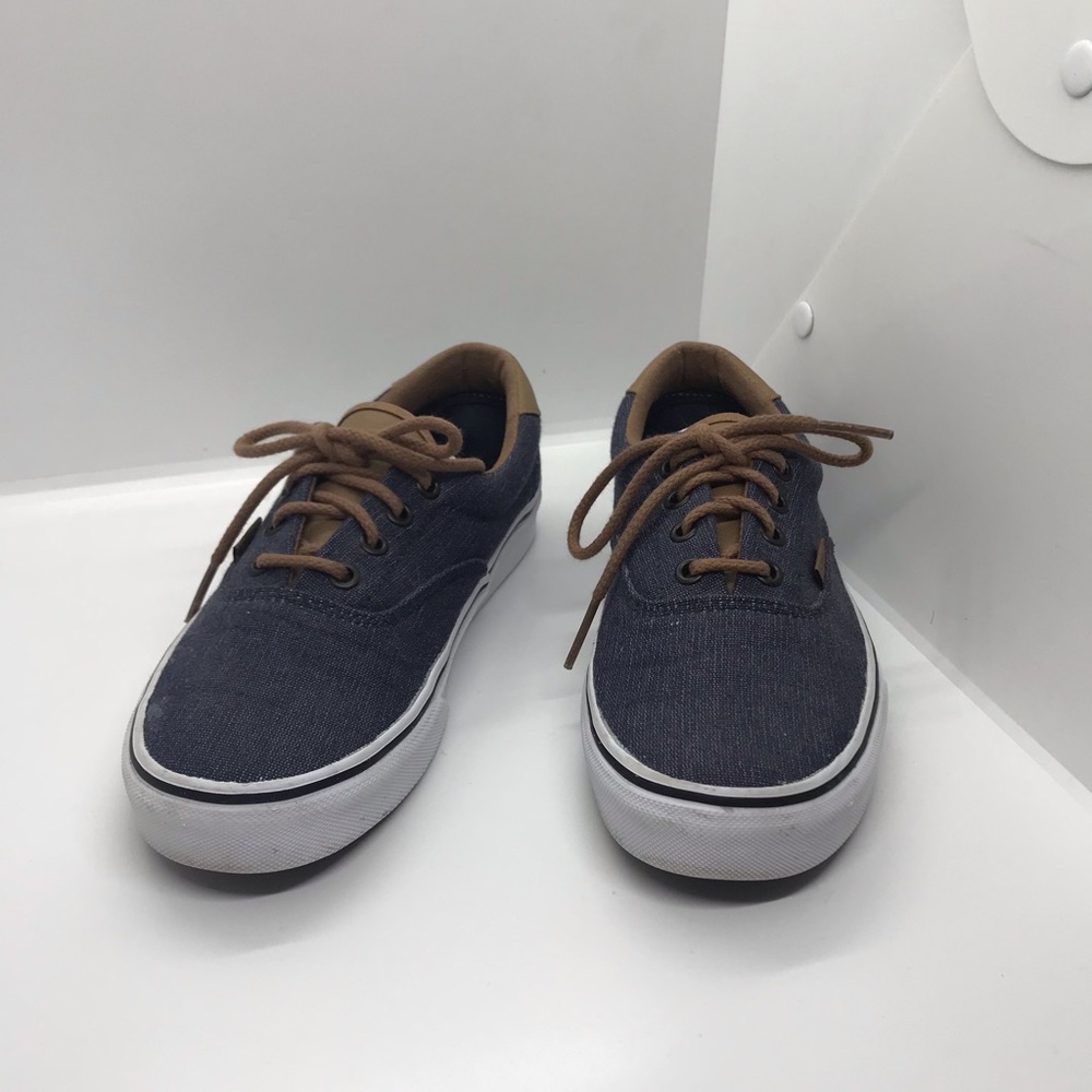 Vans Canvass Sneakers Sz7.5